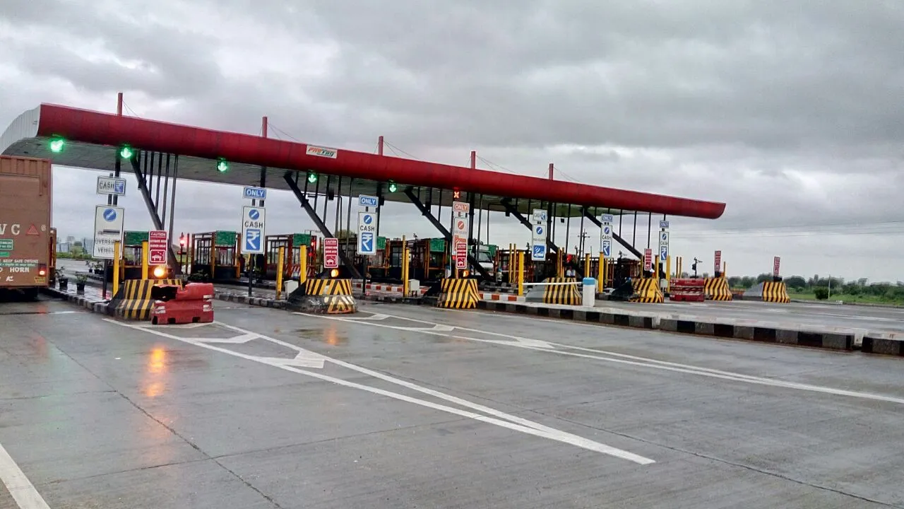 Sawaleshwar** Toll Plaza