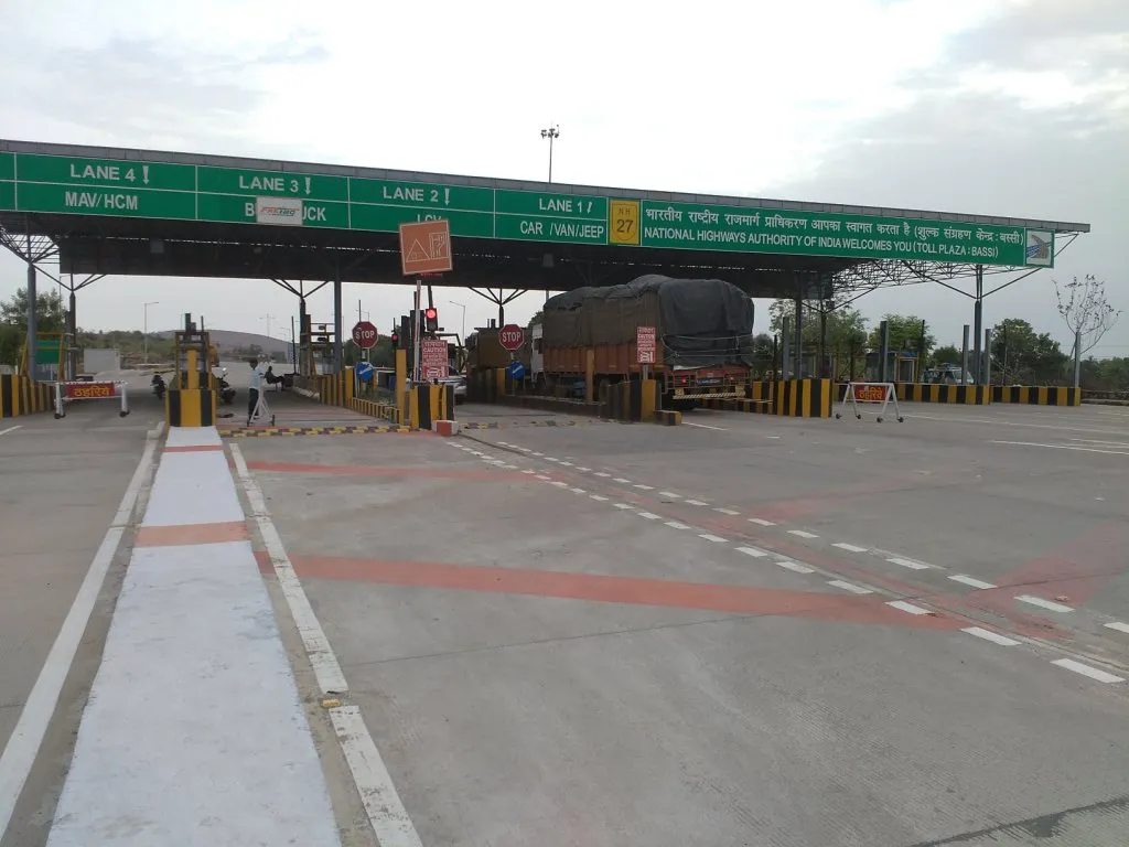 Bassi Toll Plaza
