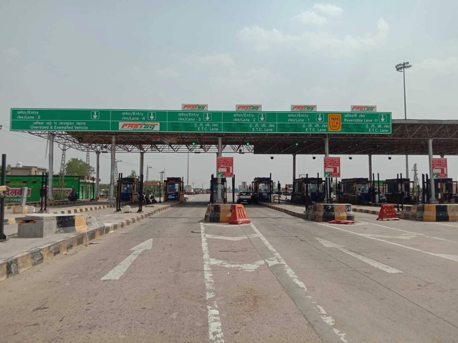 Titoli Toll Plaza
