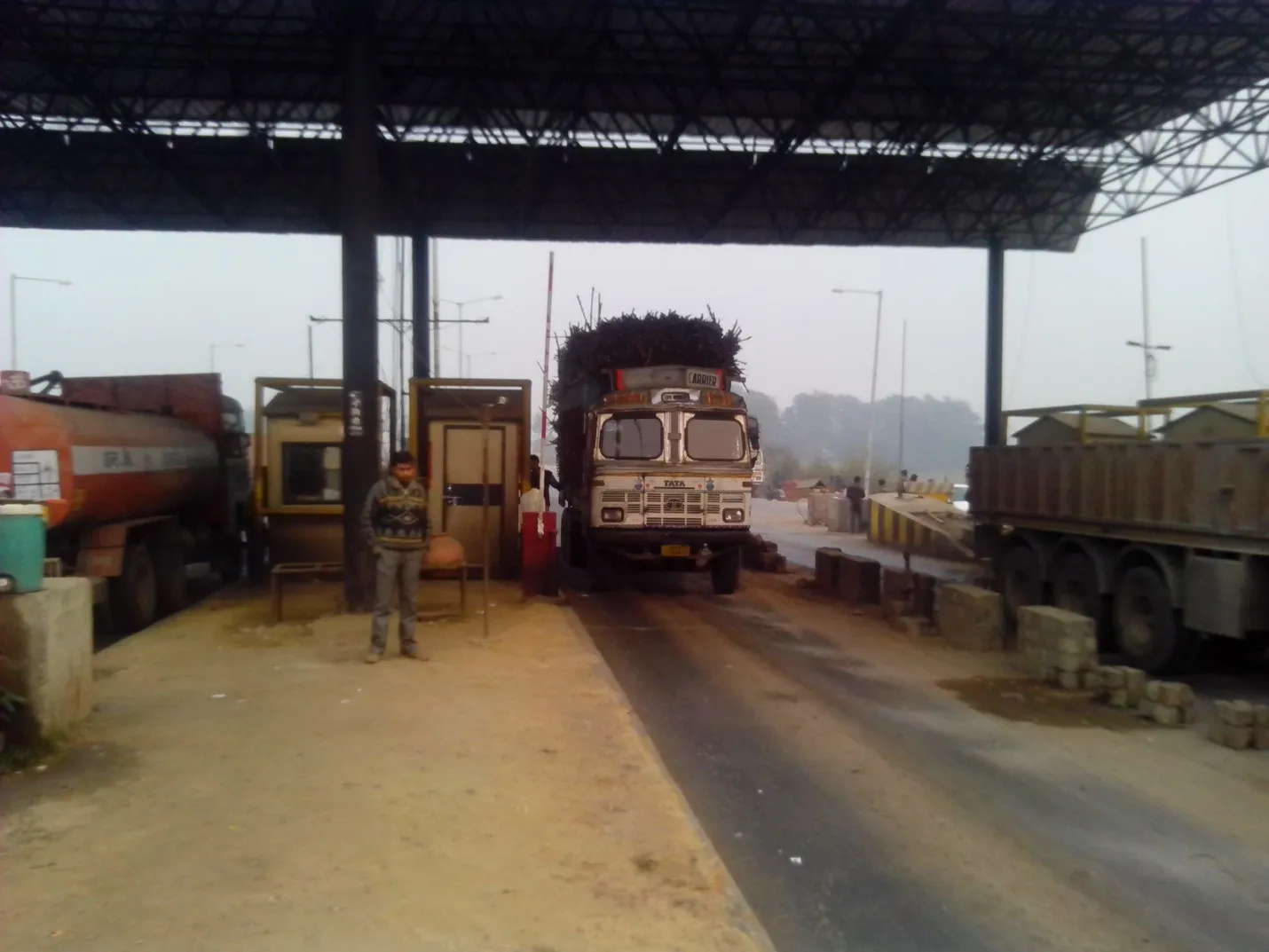 Muziana Hetim Toll Plaza