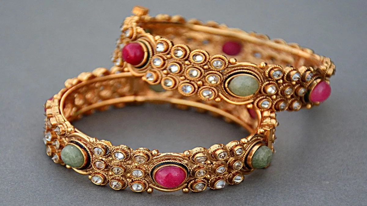 Gold, Silver Crash on MCX Amid Geopolitical Tensions & Inflation Fears | Quick Digest