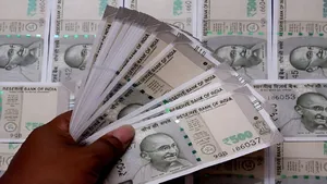 Know These Things To Identify If The Currency In Your Hand Is Fake