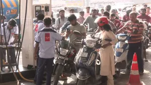 No Fuel Shortage In Tn Owners Say 21 Days Stock Available Urge Calm