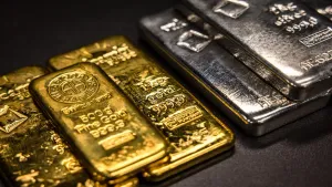Today Gold Silver Rate Live Gold Price Fall Amid Iran Talks Tension 011